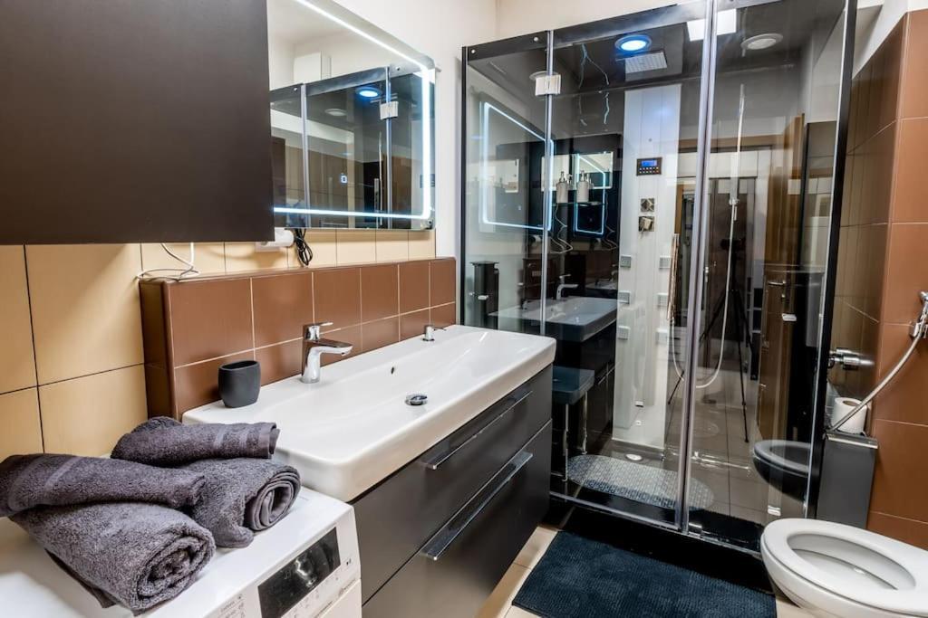Apartman Strieborna V Centre Mesta Банска-Бистрица Экстерьер фото